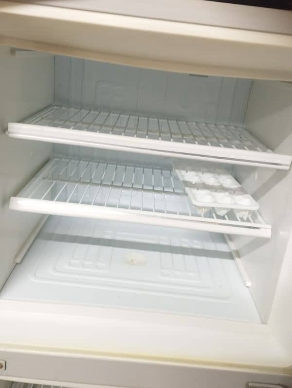 Dawlance Refrigerator 9122 8