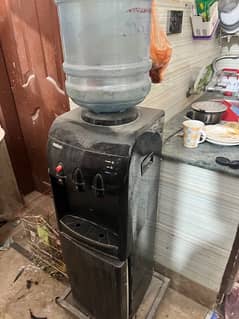 Orient water dispenser