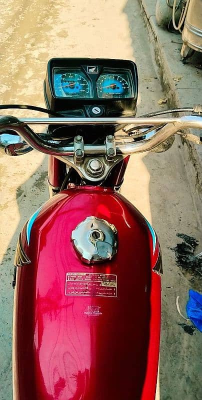 Honda 125 model 18 ki end ma Liya tha 0