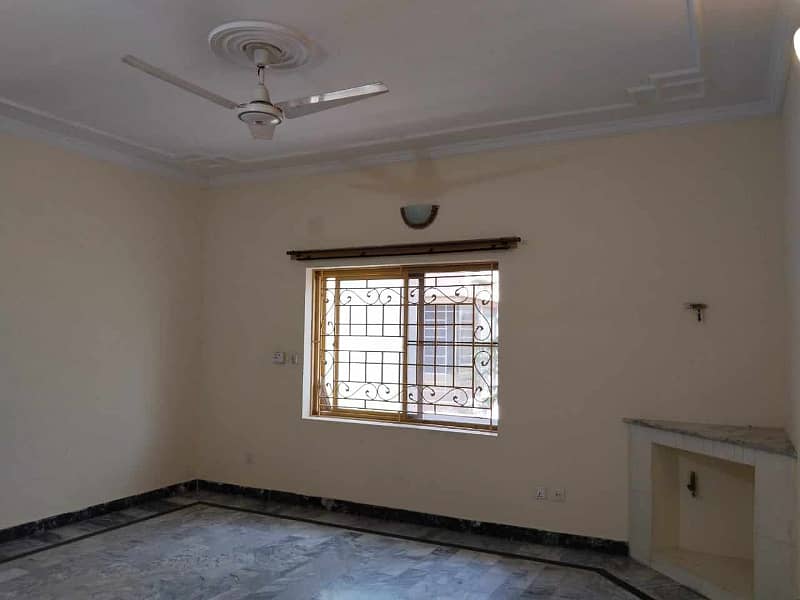 3 Bed Ground Portion Available for Rent in Gulraiz 12