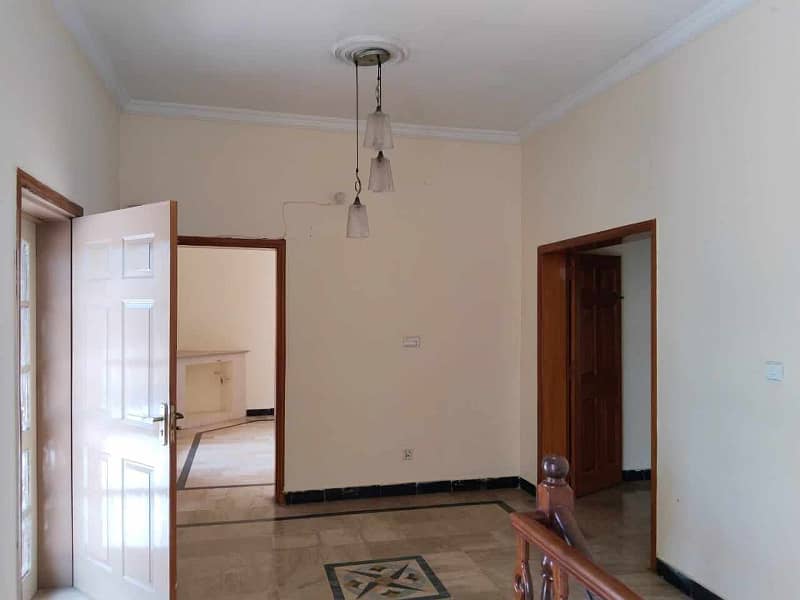 3 Bed Ground Portion Available for Rent in Gulraiz 15