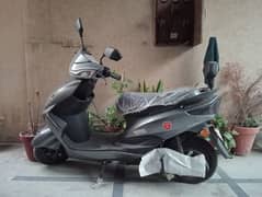 Metro Electric Scooty For Sale Only 4 months used