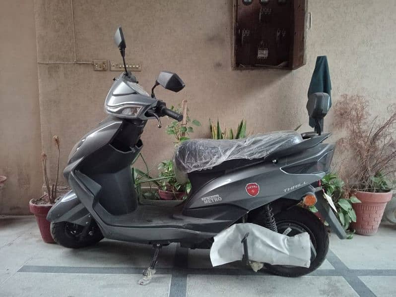 Metro Electric Scooty For Sale Only 4 months used 0