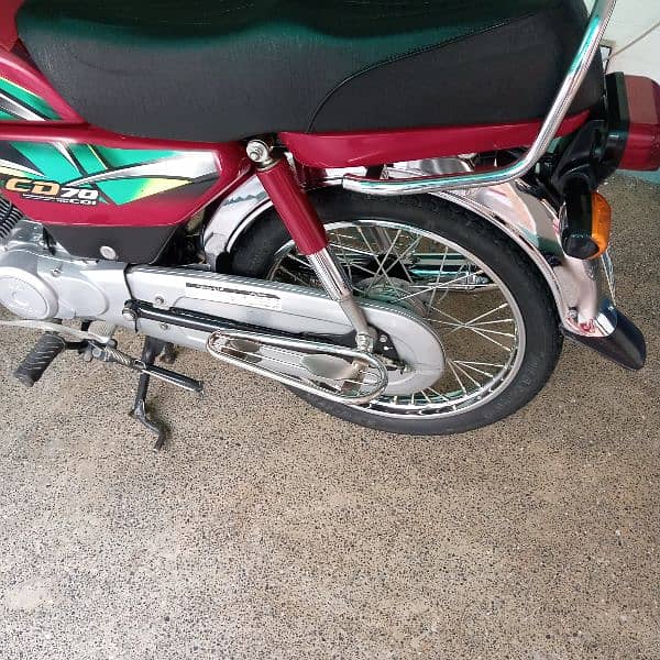 Honda cd 70 cc 7