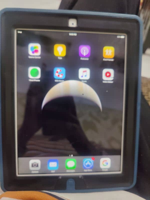 Ipad available for YouTube and gaming 1