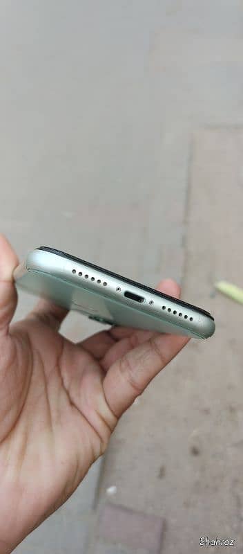 iPhone11 64GB NON PTA but ufone sim working 2