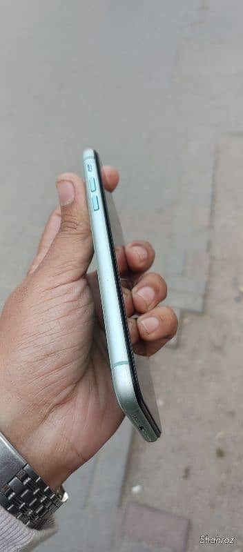 iPhone11 64GB NON PTA but ufone sim working 3