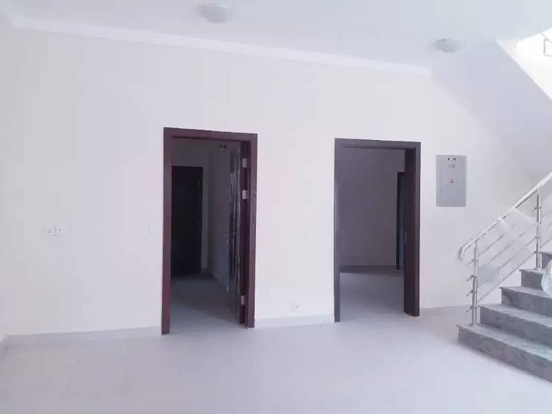 Spacious 152 Sq Yard Villa in Precinct 11-B, Bahria Town 3 Bedroom Dream Home for Sale 13