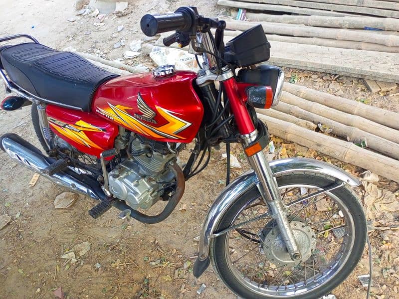 Honda CG 125 . Red . Best Condition 3