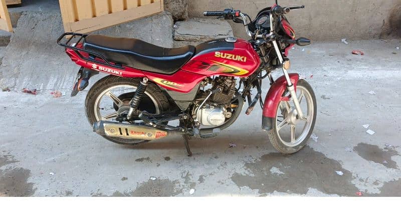 2022 model suzuki 110 23 hazar chali hai 10 by 10 condition 2