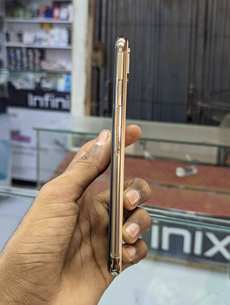 IPhone Xs Max Non PTA 1