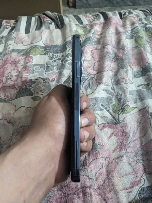 Urgent Sale Infinix Hot 40 3