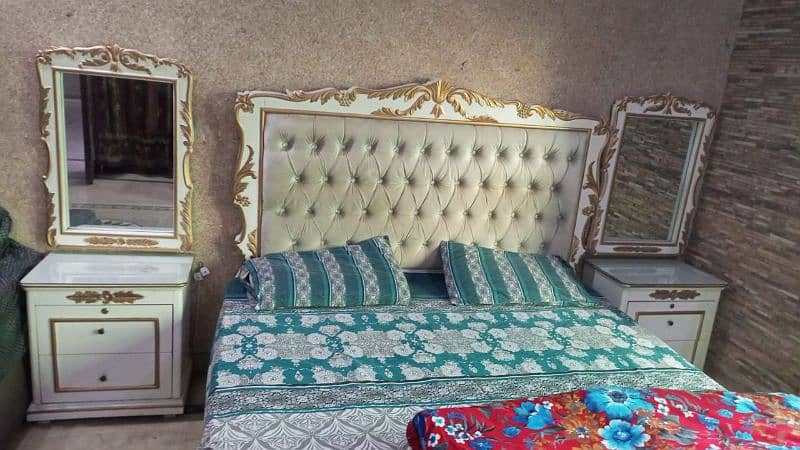 bed set with spring mattress 0