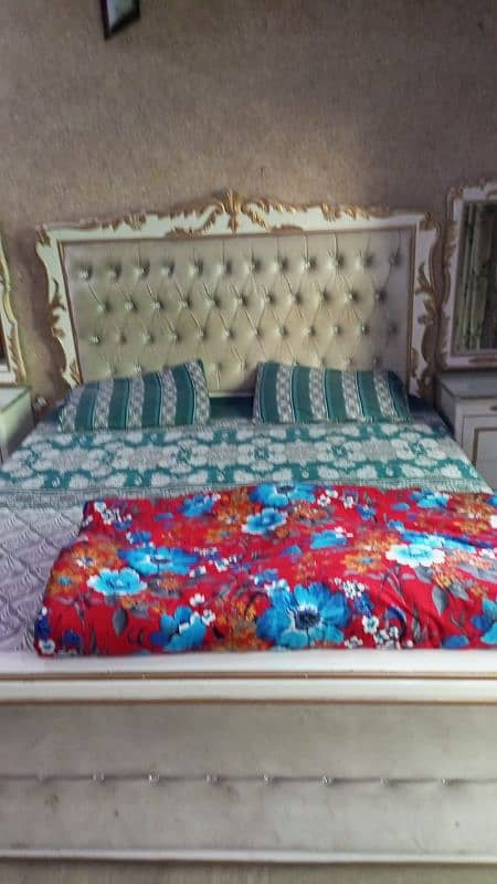 bed set with spring mattress 5