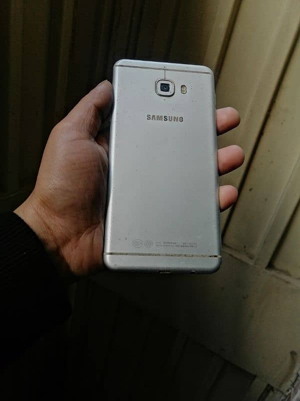 Samsung c7 4gb 32gb all ok urgent sale 1