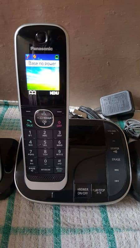 Panasonic KX-TG7523 Phones - Triple Digital Cordless Answering 2