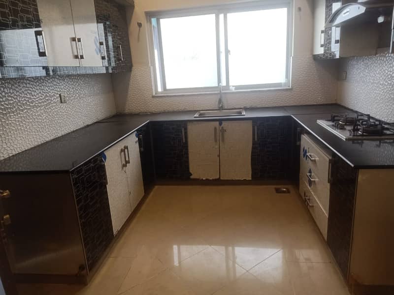 10 Marla Furnished House Available For Rent In Gulbahar Block Of Sector C In Bahria Town Lahore 3