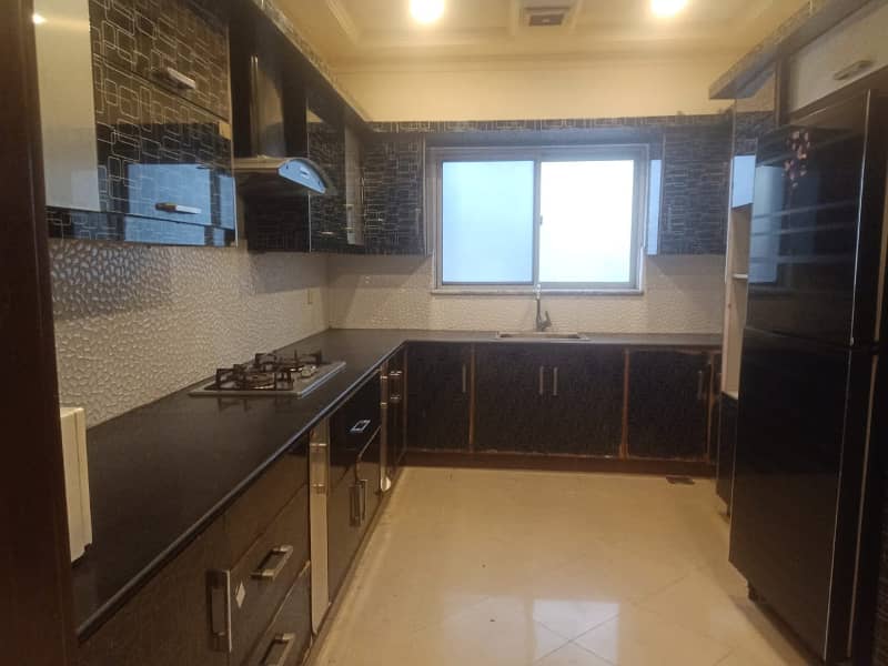 10 Marla Furnished House Available For Rent In Gulbahar Block Of Sector C In Bahria Town Lahore 9