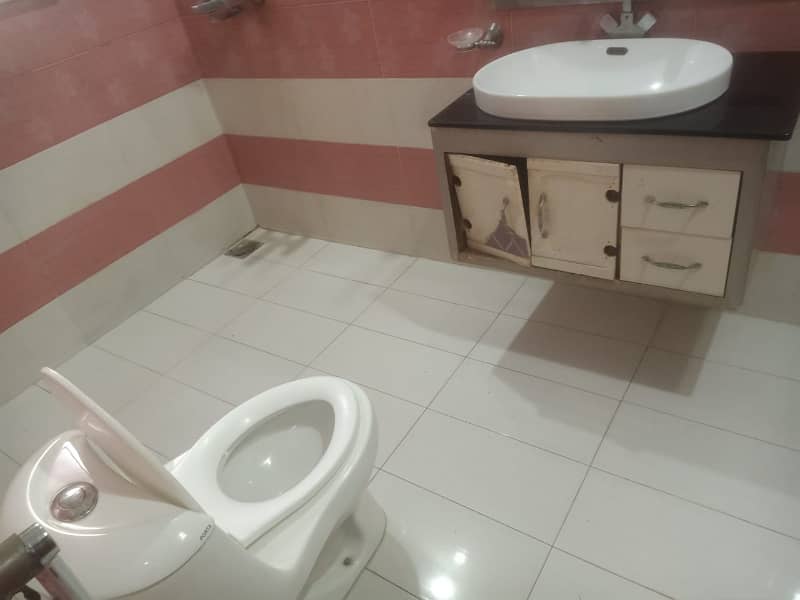 10 Marla Furnished House Available For Rent In Gulbahar Block Of Sector C In Bahria Town Lahore 12