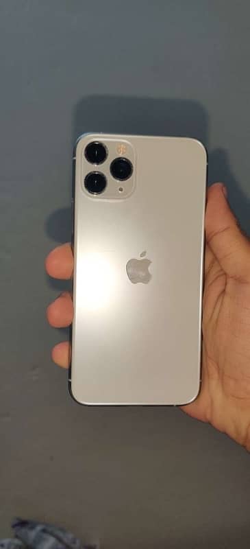 Iphone 11 pro (officially PTA approved) for sale with box 0