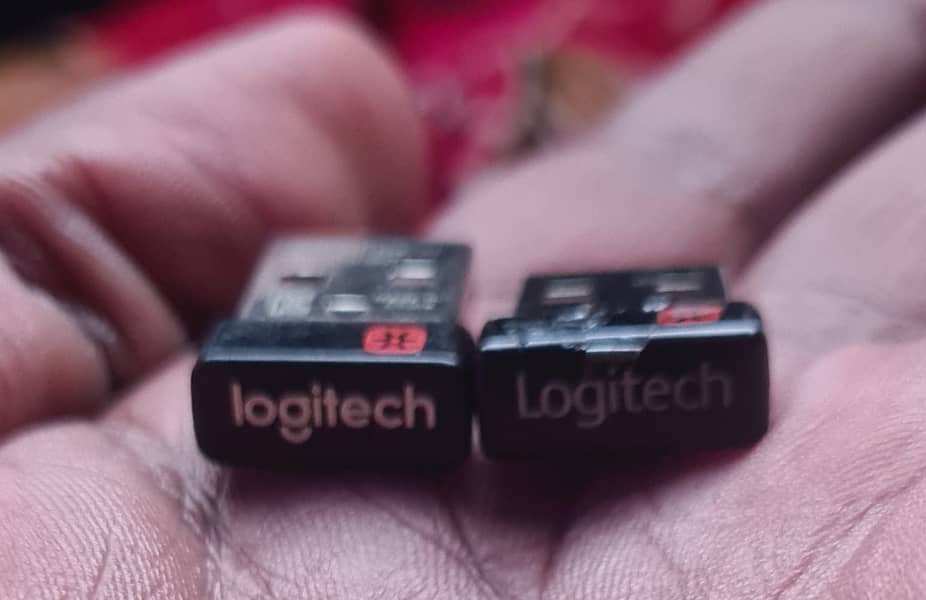 Logitech Unifying dongle 1