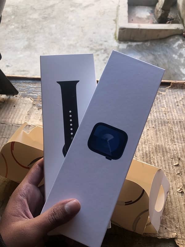 Best offer Apple Watch series 9 with 2 strips 1