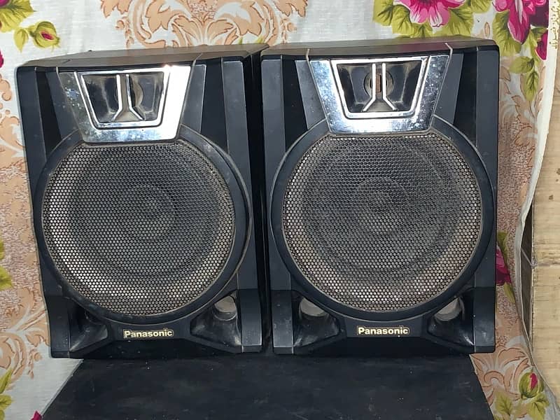 4D speakers 0