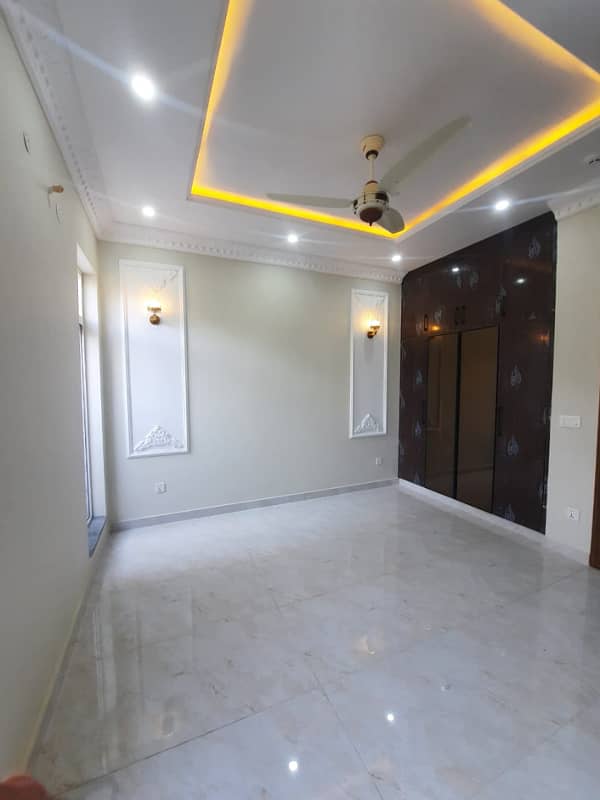 1 Kanal Stylish Modern House Upper Portion Available For Rent In DHA Phase 6 Lahore 3