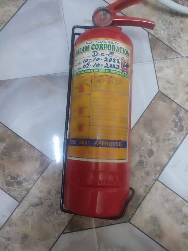 fire extinguisher 0