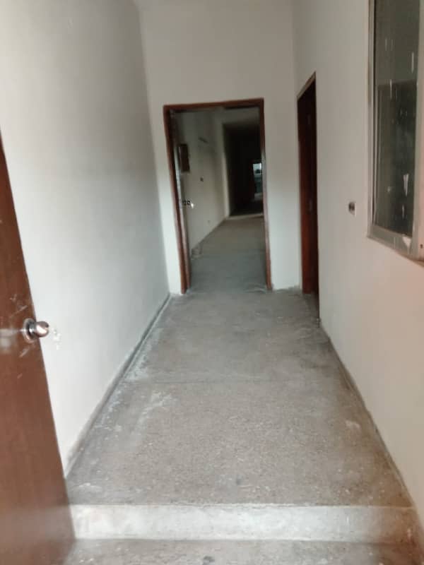 1 Kanal Upper Portion Available For Rent In Garden Town Lahore 1