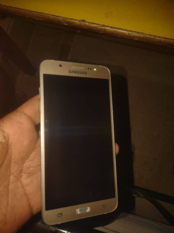 Samsung J7 0