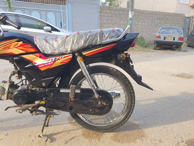 Honda CD 70 Dream In Immaculate Condition 7