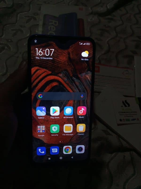 Redmi 8 4/64 with box 7