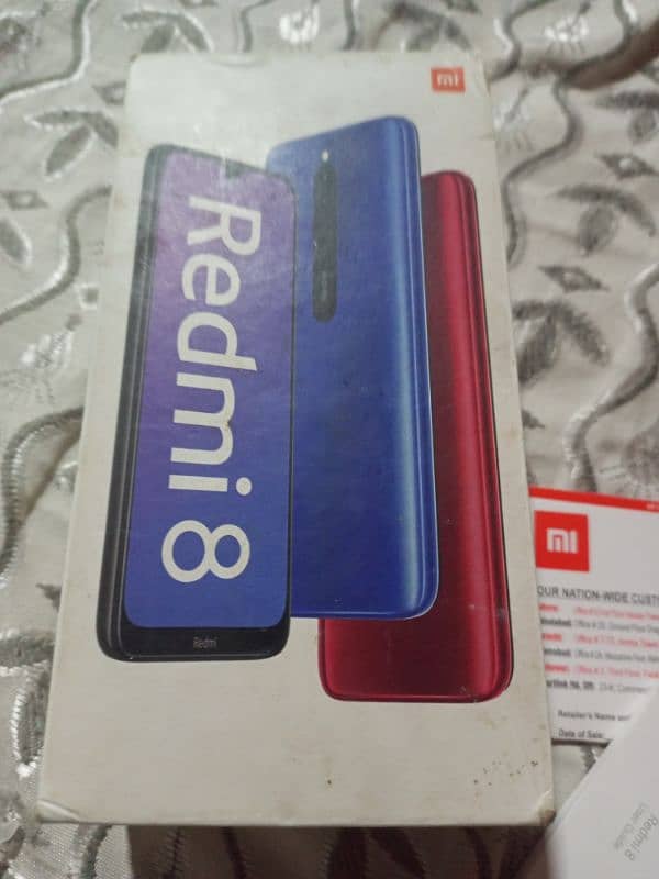 Redmi 8 4/64 with box 8