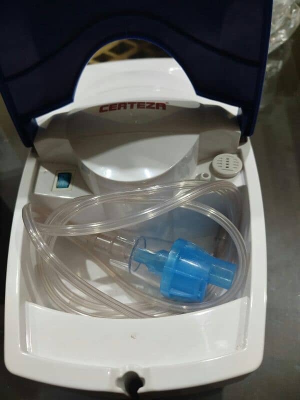 Certeza nebulizer in almost new condition for use by kids and adults. 3