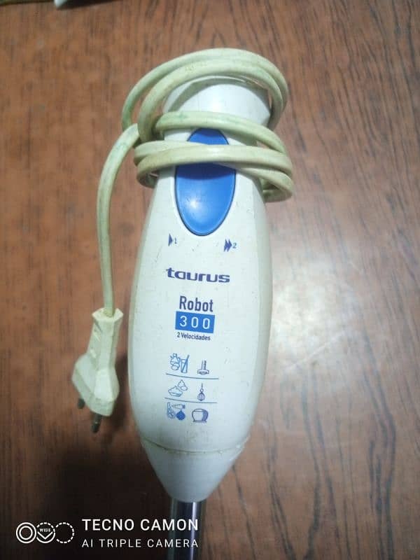 Taurus hand blender 1