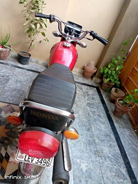 Urgent sale Honda 125 1