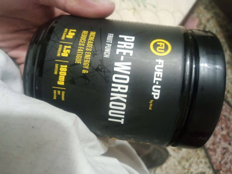 Dubai imported ON whey Gold Standard pre workout. 6