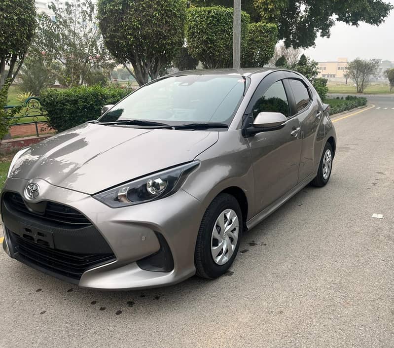 Toyota Yaris X 2022 Automatic 4