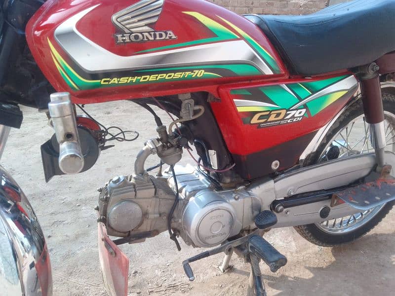 Honda CD70 3