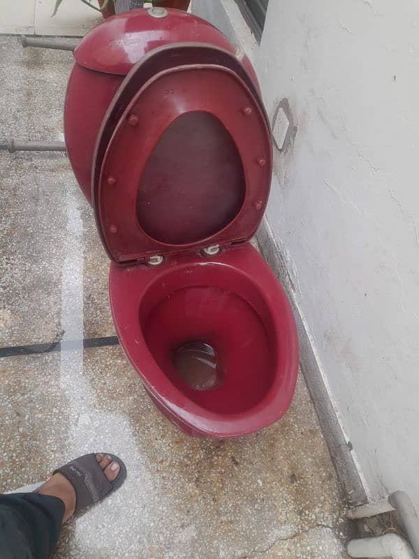 commode tiolet for sale 0