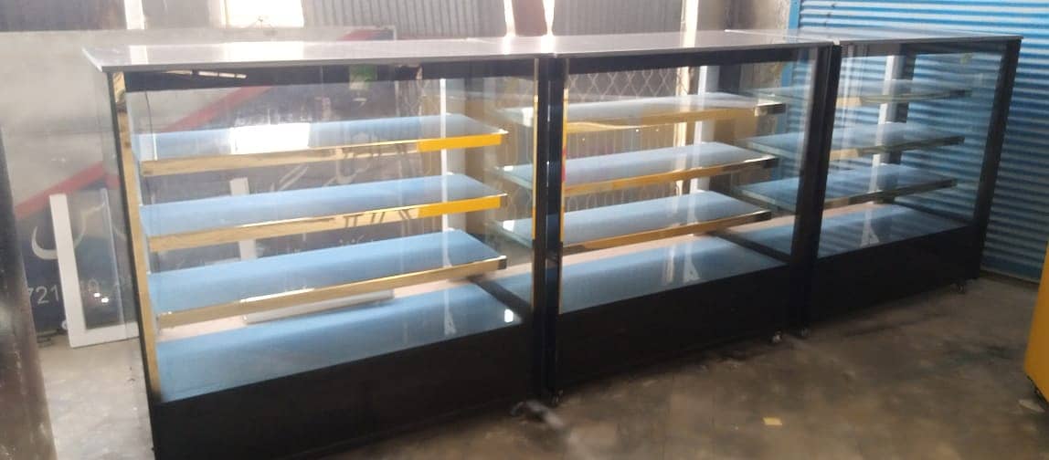 Bakery Display counter Cake Display Freezer Chiller 13