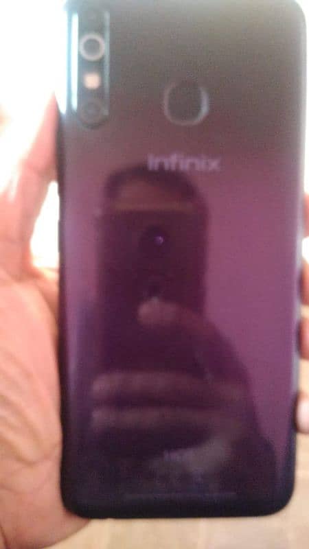 Infinix Hot 8 1