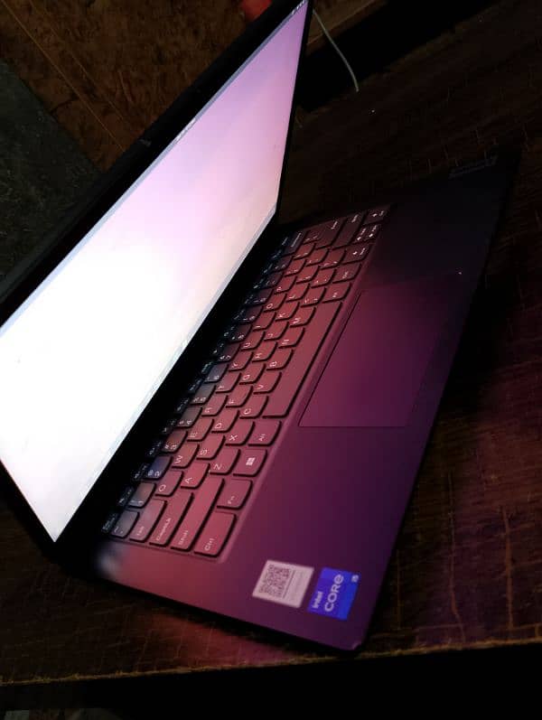 Lenovo V14 G3 IAP Laptop - Intel Core i5, 14" Display For Sale 1