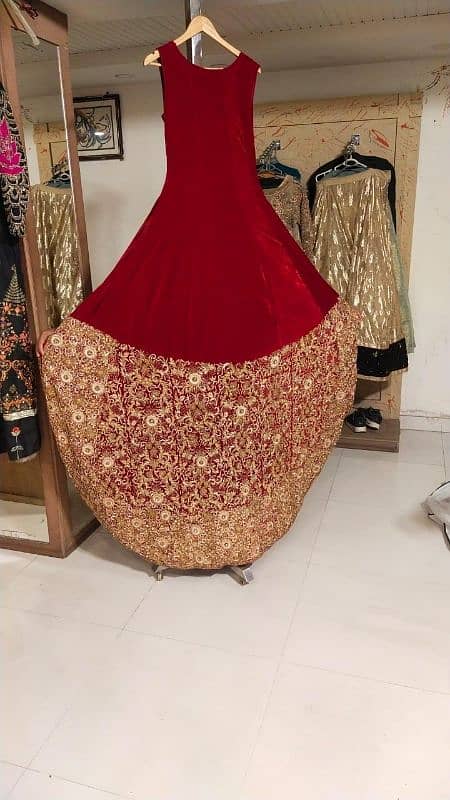 Barat Designer Bridal Dress Full Have Hand Work Long Tail Lehnga 3