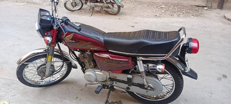 Honda CG125 6