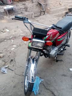 honda  CG 125 lahore number