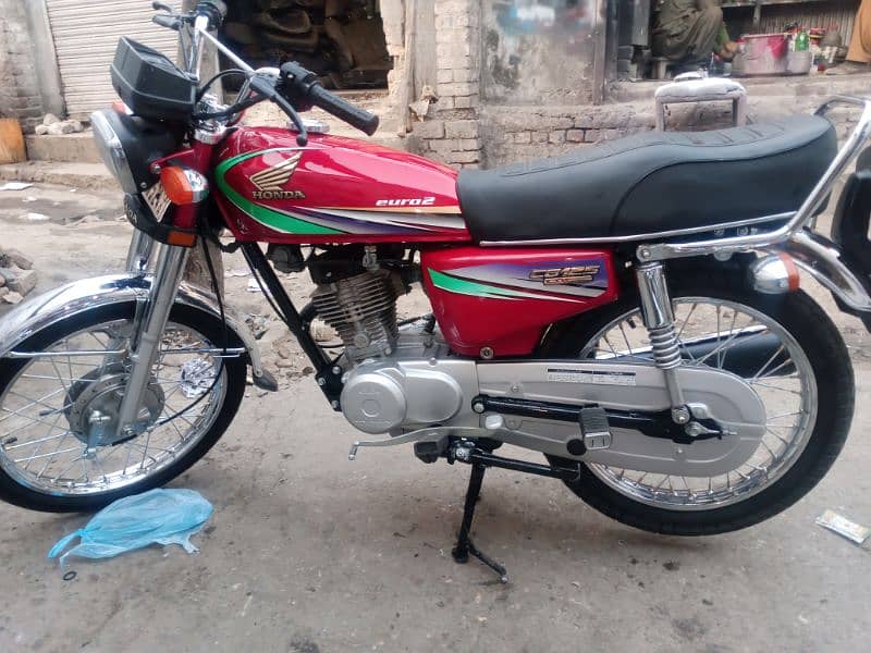 honda  CG 125 lahore number 1