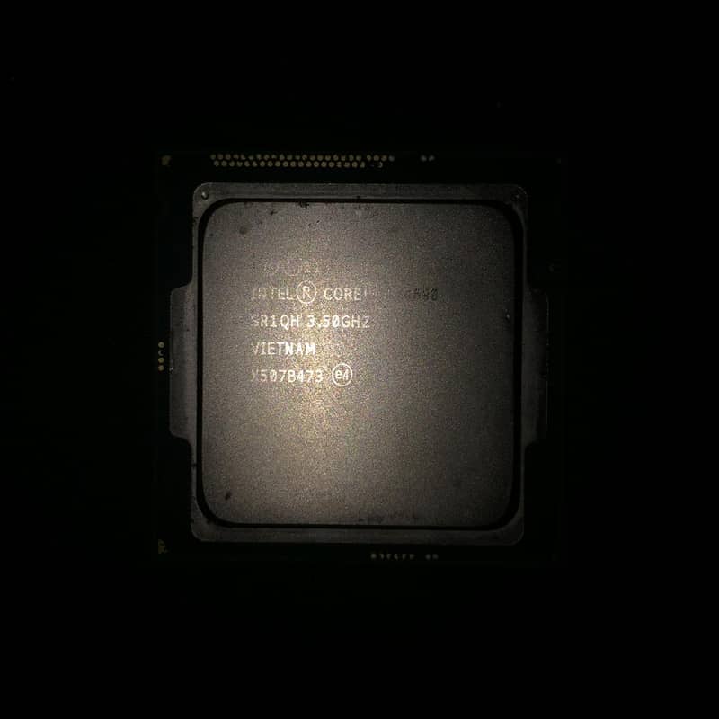 i5 4th Gen Processor " i5 4690 "  low price 0