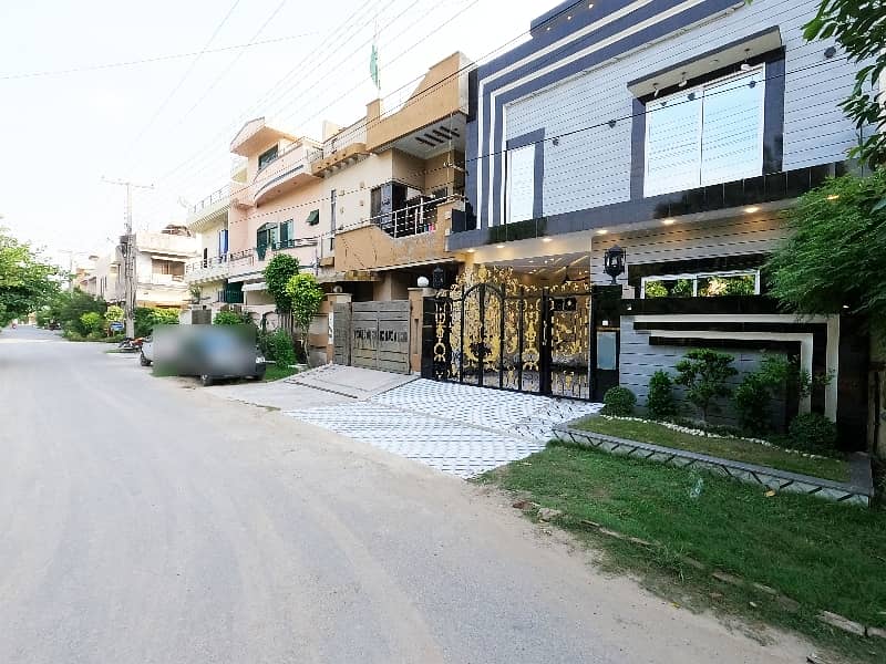 Prime Location Wapda Town Phase 1 - Block G5 5 Marla House Up For sale 4